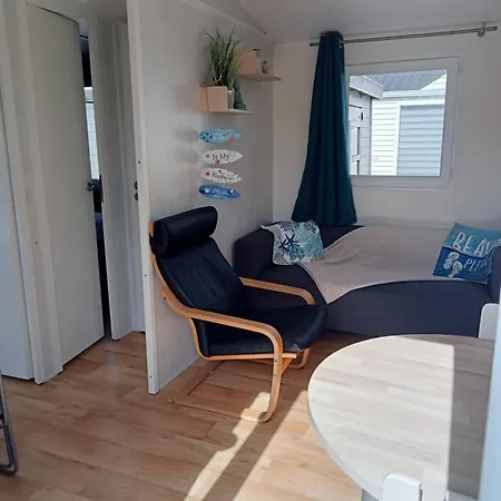 Stacaravan Met Tuin Nr 2126 * بريدين